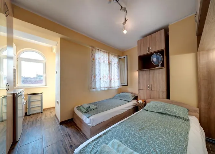 Funny-gunny To The Sea Garden Апартамент Бургас